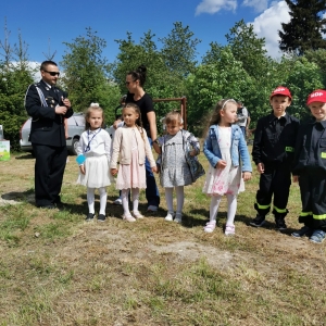 Dzieci odpowiadały na pytania dotyczące pracy strażaka